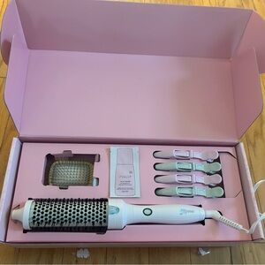 Mane it’s giving body thermal hot hair brush (the body builder gift set)